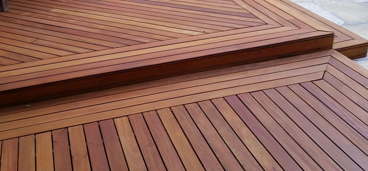 Redwood Decking Material in El Segundo, CA