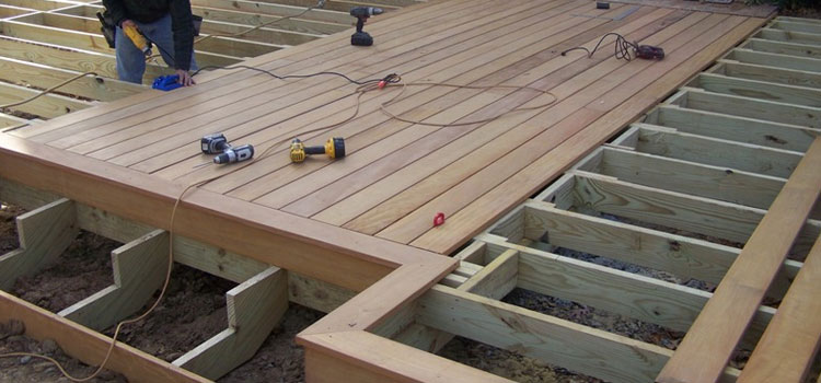 Wood Deck Builders in El Segundo, CA